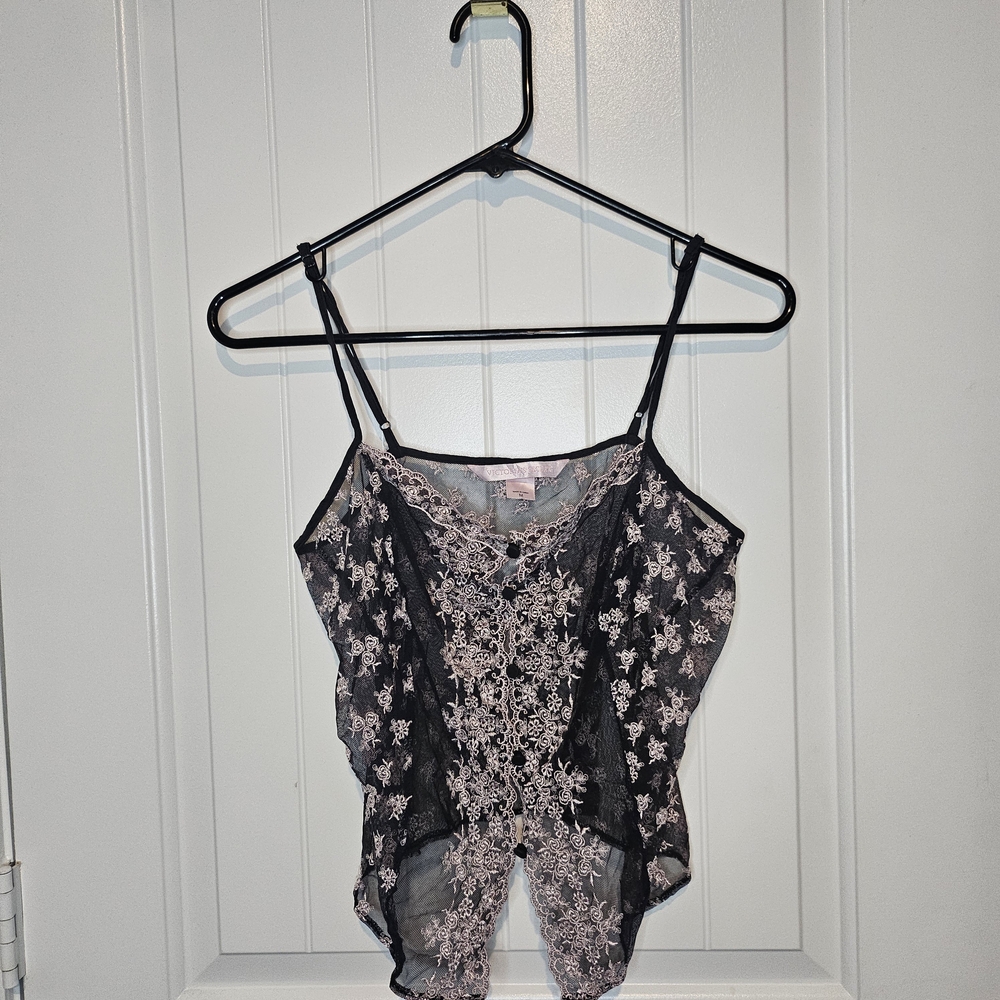 ​Vintage Victoria’s Secret Pink Tag Black Pink Floral Lace Teddy M